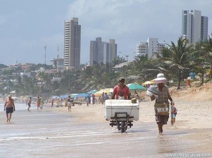 DSCF4640 Brazil - Natal, Ponta Negra - Coconut salesmen on the beach
