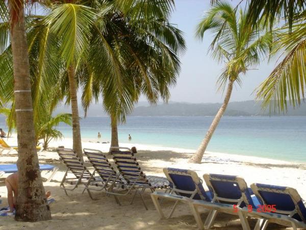 Cayo Levantado, Samana – Dominican Republic