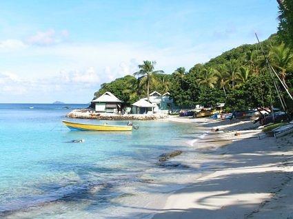 113 mustique shoreline